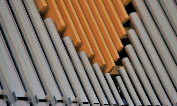 Billeder af piber på orgel